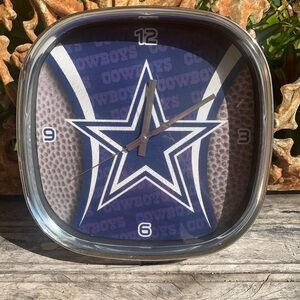 Dallas Cowboys vintage 2000s clock